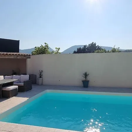 L'antre-deux Vila *
